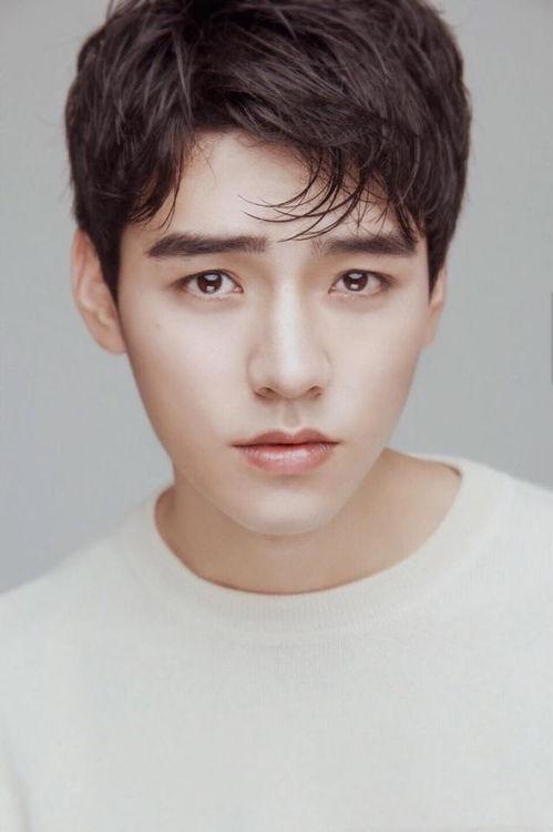 龚俊最新娱乐爆料视频,揭秘明星幕后生活点滴  第3张 龚俊最新娱乐爆料视频,揭秘明星幕后生活点滴  第3张