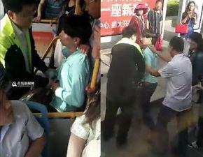 爆料青岛公交车视频播放,揭秘车厢内惊人一幕  第2张